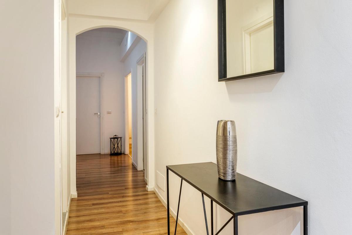 Luxury 4 Bedrooms Apartments Close To Duomo Milán Exteriér fotografie